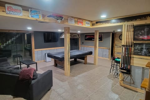 Private Dock & Game Room! Lake Hartwell Retreat House in Lake Hartwell