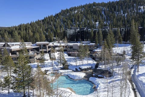 Ski-In/Ski-Out! 2BR Condo w/ Resort Pools, Spa Apartment in Palisades Tahoe (Olympic Valley)