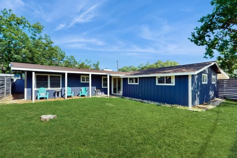 Wine Country Retreat w/ Yard: 1 Mi to Main Street House in Fredericksburg