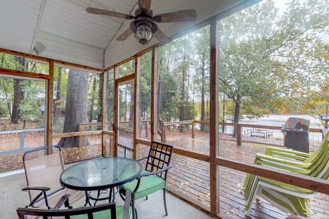 Bring Your Boat! Lake Murray Haven w/ Deck & Dock House in Leesville