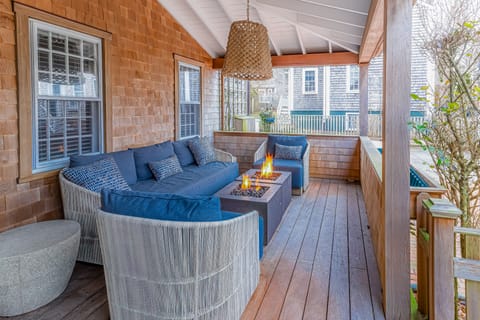 Close to Dtwn Nantucket! Group Getaway w/ Patio House in Nantucket