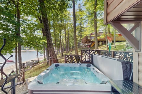 Hot Tub + Deck: Waterfront Home on Sacandaga Lake House in Great Sacandaga Lake