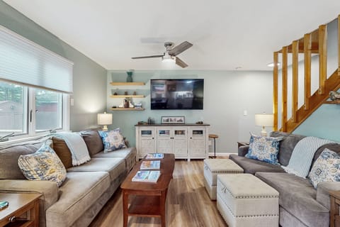 Hot Tub + Deck: Waterfront Home on Sacandaga Lake House in Great Sacandaga Lake