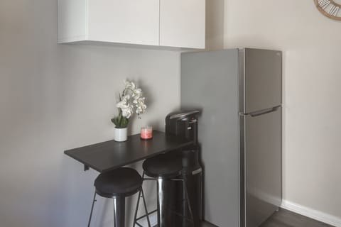 1BR Home w/ Shared Pool & Hot Tub, Private Laundry Apartment in Menifee