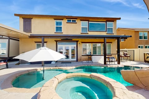 1BR Home w/ Shared Pool & Hot Tub, Private Laundry Apartment in Menifee