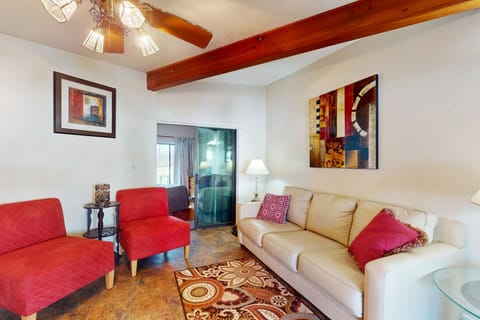 Pools & Pickleball! Dog-Friendly Home in Surprise House in Sun City Grand