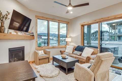 Walk to Ski Shuttle & Brewery! New Fraser Condo Apartment in Fraser