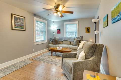 2 Mi to Dtwn Paducah! Family Getaway w/ Yard House in Paducah