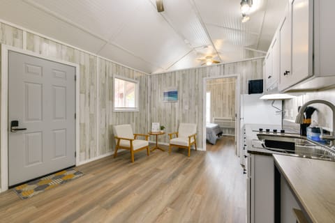 Near Dtwn & Space Center: Tiny Home in Picayune Cottage in Mississippi