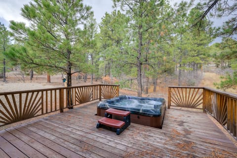 Epic Sunsets, Hot Tub! Mtn-View Pagosa Springs Gem House in Colorado