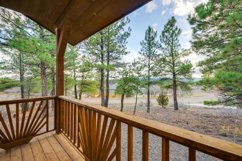 Epic Sunsets, Hot Tub! Mtn-View Pagosa Springs Gem House in Colorado