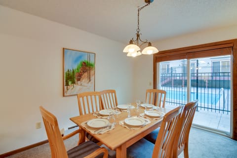 Ski, Soak & Chill! Pool-View Winter Park Condo Apartment in Fraser