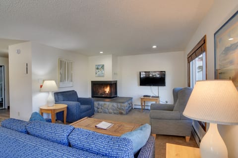 Walk to Ski Shuttle! Ideal Winter Park Base Camp Apartment in Fraser