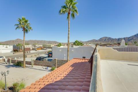 Mtn-View Casita w/ Rooftop Deck & Patio in Yuma! Apartment in Fortuna Foothills