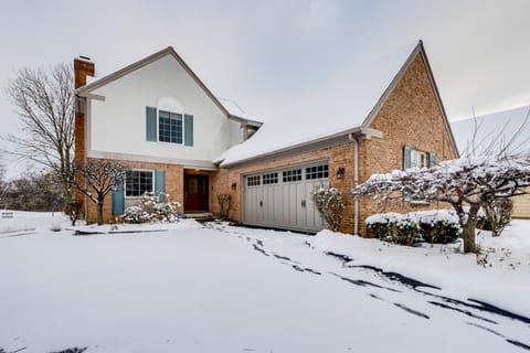 7 Mi to Dtwn Toledo: Spacious Family Home! House in Ohio