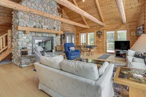 On-Site Trails & Private Beach! Lake Huron Retreat House in Michigan