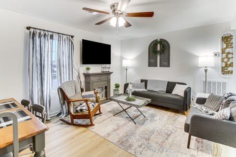 1 Mi to Lake Hamilton! Newly Remodeled Family Home House in Lake Hamilton