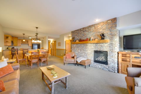 Pool Access: North Shore Gem Near Beaches & Trails Apartment in Two Harbors