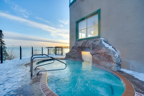 Pool Access: North Shore Gem Near Beaches & Trails Apartment in Two Harbors