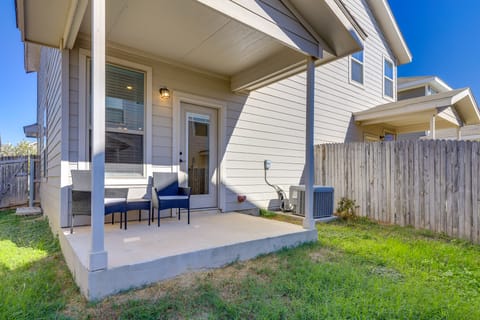 Shop, Dine & Explore: San Antonio Family Retreat! Apartment in San Antonio