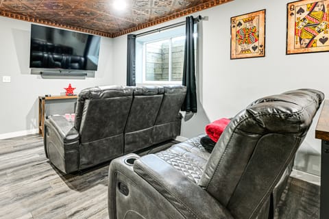 3 Mi to Sand Valley: Golf Retreat By the Beach! House in Wisconsin