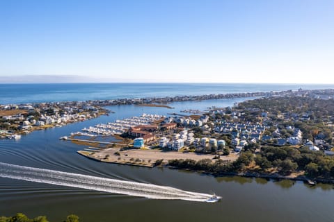 Walk to Water & Greenway! Luxe Carolina Beach Home House in Carolina Beach
