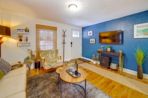 Walk to Dtwn Fayetteville: Family Home w/ Fire Pit House in Fayetteville