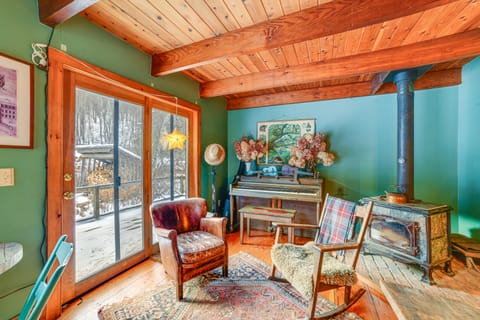 Family Cabin Near Bellayre & Plattekill Mtns! House in Capital District, NY, USA