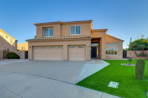 Pool + Patio: West Chandler Villa Retreat Villa in Chandler