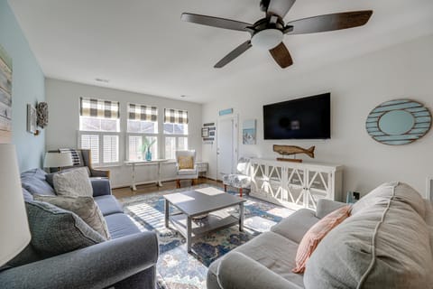 Shuttle to Beach, Relax on Patio! Millville Escape Apartment in Ocean View