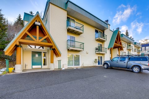 Walk to Chair Lift: Mtn-View Schweitzer Studio! Apartment in Idaho