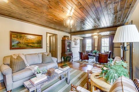 Fishing Ponds: Peaceful Tifton Getaway House in Georgia