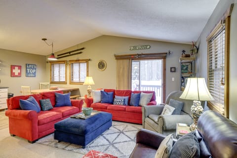 Crystal Mountain Cabin: Ski, Golf & Explore! House in Michigan