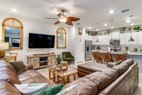 Resort-Style Retreat Near WDW w/ Amenities Galore! Apartment in Four Corners