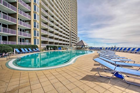 Pool & Direct Beach Access: 12th-Floor PCB Condo Apartment in Panama City Beach