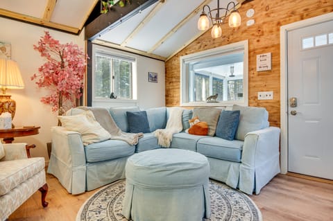 All-Season Getaway in Tamworth: Pets Welcome! House in Madison