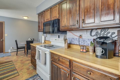 Walk to Crooked Lake Beach & Dtwn! Home w/ Patio House in Siren