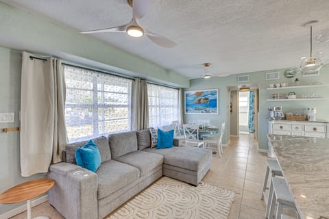 Pool Paradise! Port Charlotte Home Near Beach House in Port Charlotte