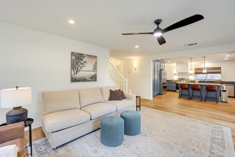 4 Mi to Six Flags: Family Retreat in San Antonio! House in San Antonio