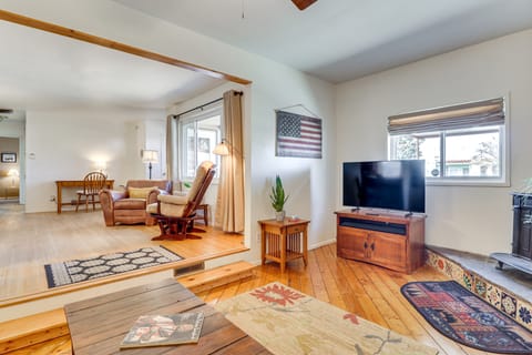 Easy Uptown Access! Charming ABQ Home w/ Yard House in Albuquerque