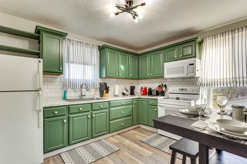 Close to Camden Clark: Central Parkersburg Condo Apartment in Parkersburg