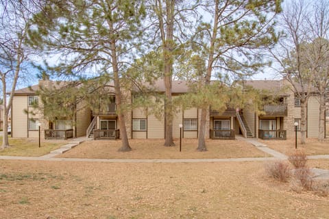 3 Mi to Buckley: Convenient Condo in Aurora Apartment in Aurora