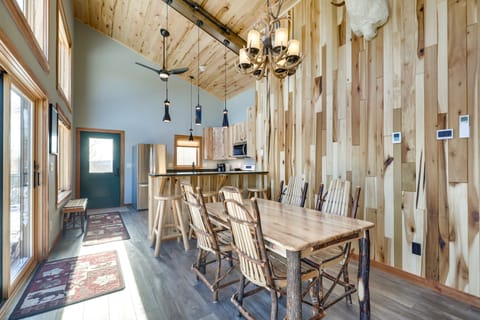 Million Dollar View! Whitecap Mtns Ski Resort Home House in Wisconsin