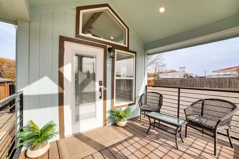 Walk to Lewisville Lake: Cozy Couple’s Retreat House in Lake Lewisville