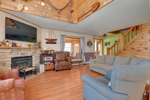 Steps From Lake George! 8-Acre Home w/ Dock Access House in Ticonderoga