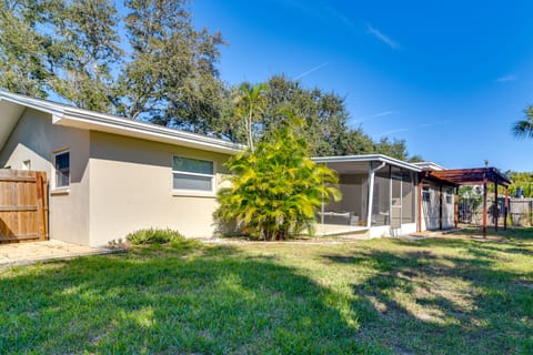 4 Mi to Indian Rocks Beach: Quiet Family Escape! House in Largo