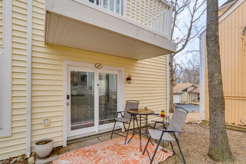 Lake Resort Access & On-Site Pool! Ozarks Getaway House in Lake of the Ozarks