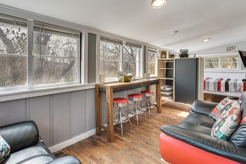 Rockaway Beach Home w/ Attached Dock & Hot Tub! Apartment in Rockaway Beach