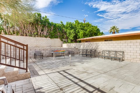 2 Mi to Old Town! Coachella Valley Snowbird Escape House in La Quinta