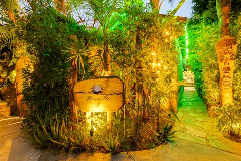 2 Mi to Echo Park: Funky Silver Lake Studio Apartment in Echo Park